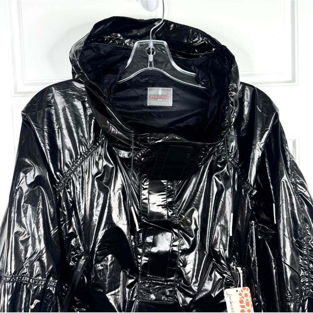 FREE PEOPLE FP Movement NEW Dew Drop Packable Rain Jacket NEW Size M Shiny Black - Picture 3 of 16
